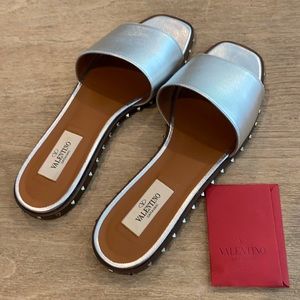 Valentino Slides